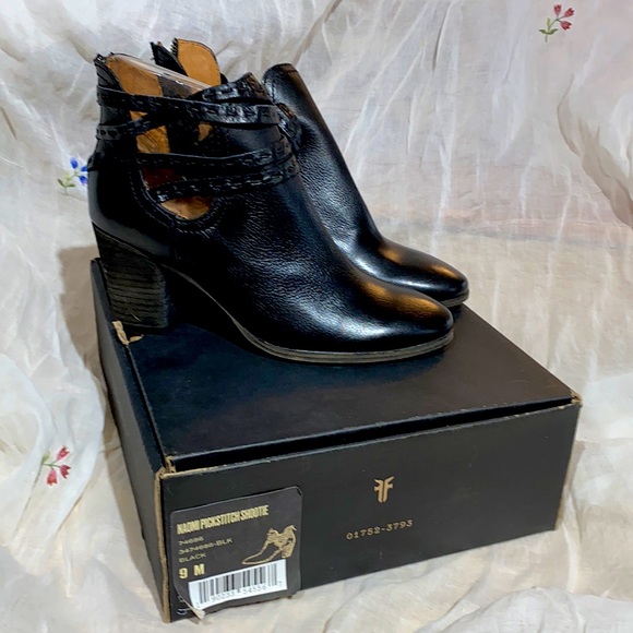 Frye Shoes - Frye Naomi Pickstitch Shootie booties